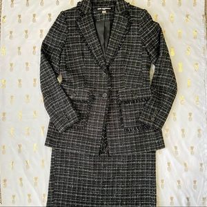 Karl Lagerfeld Paris Black Notched Collar Tweed Suit Skirt Set